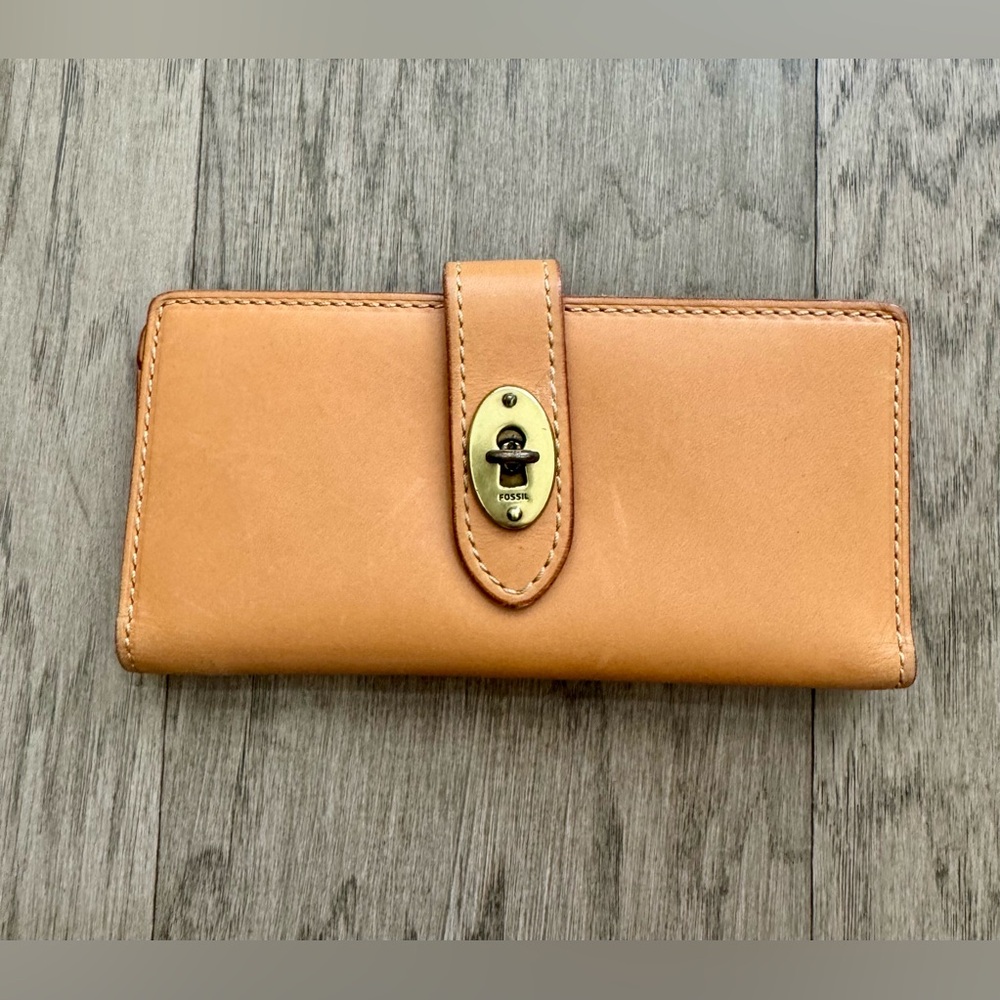 Fossil Tan Leather Women's Wallet